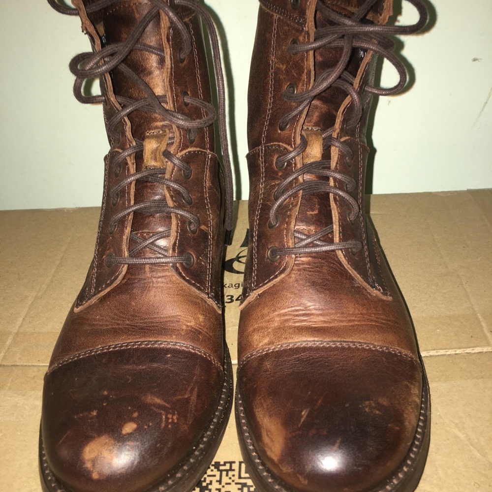 Combat boots